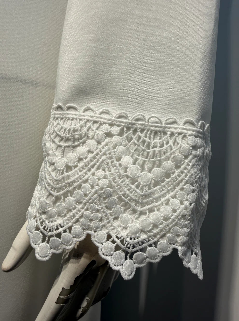 <img src="https://www.sejin.com/"
alt=" Abaya for Muslim Women Elegant Gown Low MOQ Factory Manufacture"
loading="lazy" />