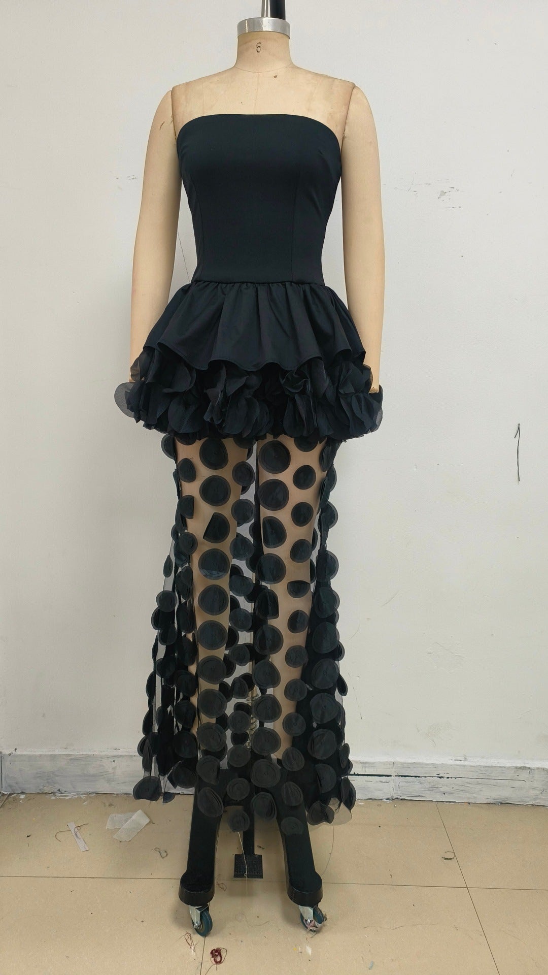 <img src="https://www.sivjin.com/" 
       alt="Luxurious Black Bodysuit Party Dress Low MOQ Factory Manufacture,Wholsale" 
       loading="lazy" />