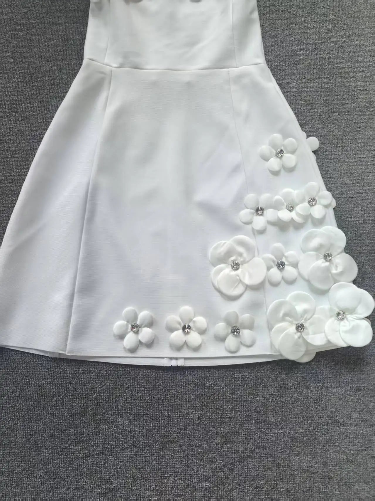 <img src="https://www.sejin.com/" 
       alt=" 3D Flowers Mini Bandage White Mini Dress Low MOQ Factory Manufacture,Wholsale" 
       loading="lazy" />