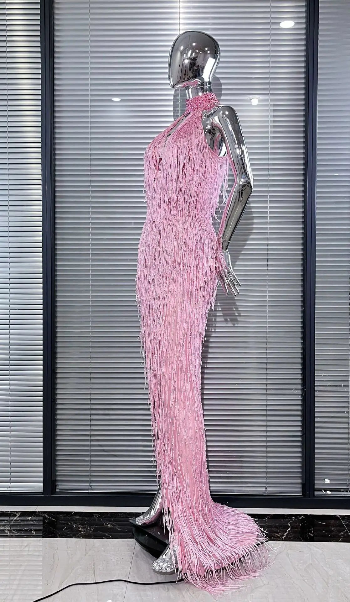 <img src="https://www.sejin.com/" 
       alt=" Halter fringe Tassel Women's Party Evening Gown Low MOQ Factory Manufacture,Wholsale" 
       loading="lazy" />