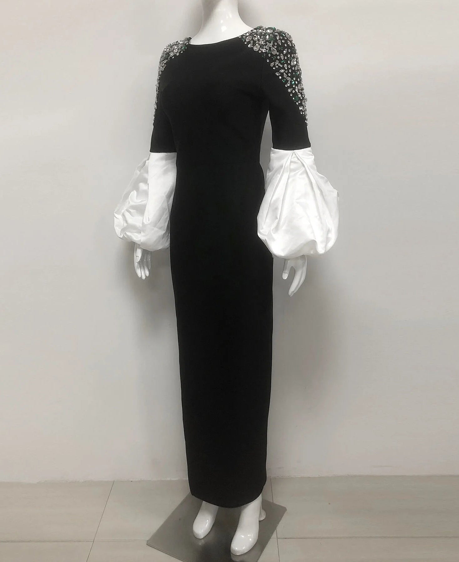 <img src="https://www.sejin.com/" 
       alt="Elegant Beaded  Black Evening Formal Dresses Low MOQ Factory Manufacture,Wholsale" 
       loading="lazy" />