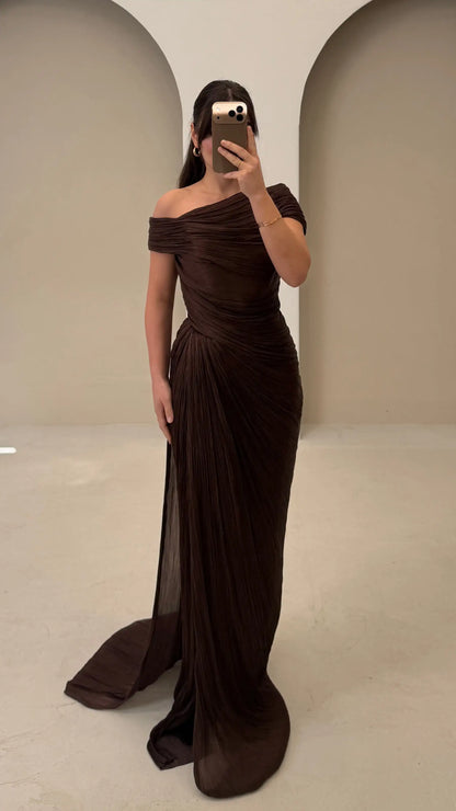 <img src="https://www.sejin.com/" 
       alt=" Off Shoulder Evening Chiffon Dress Low MOQ Factory Manufacture" 
       loading="lazy" />
