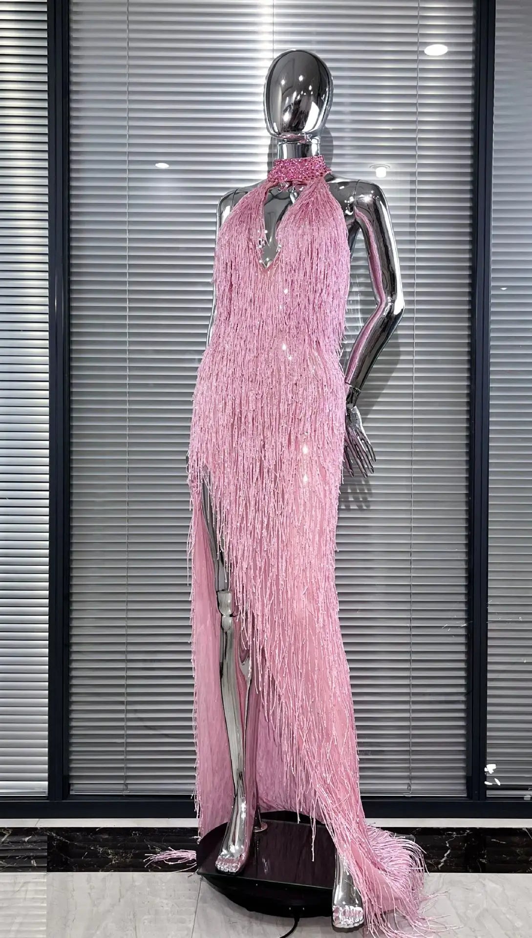 <img src="https://www.sejin.com/" 
       alt=" Halter fringe Tassel Women's Party Evening Gown Low MOQ Factory Manufacture,Wholsale" 
       loading="lazy" />