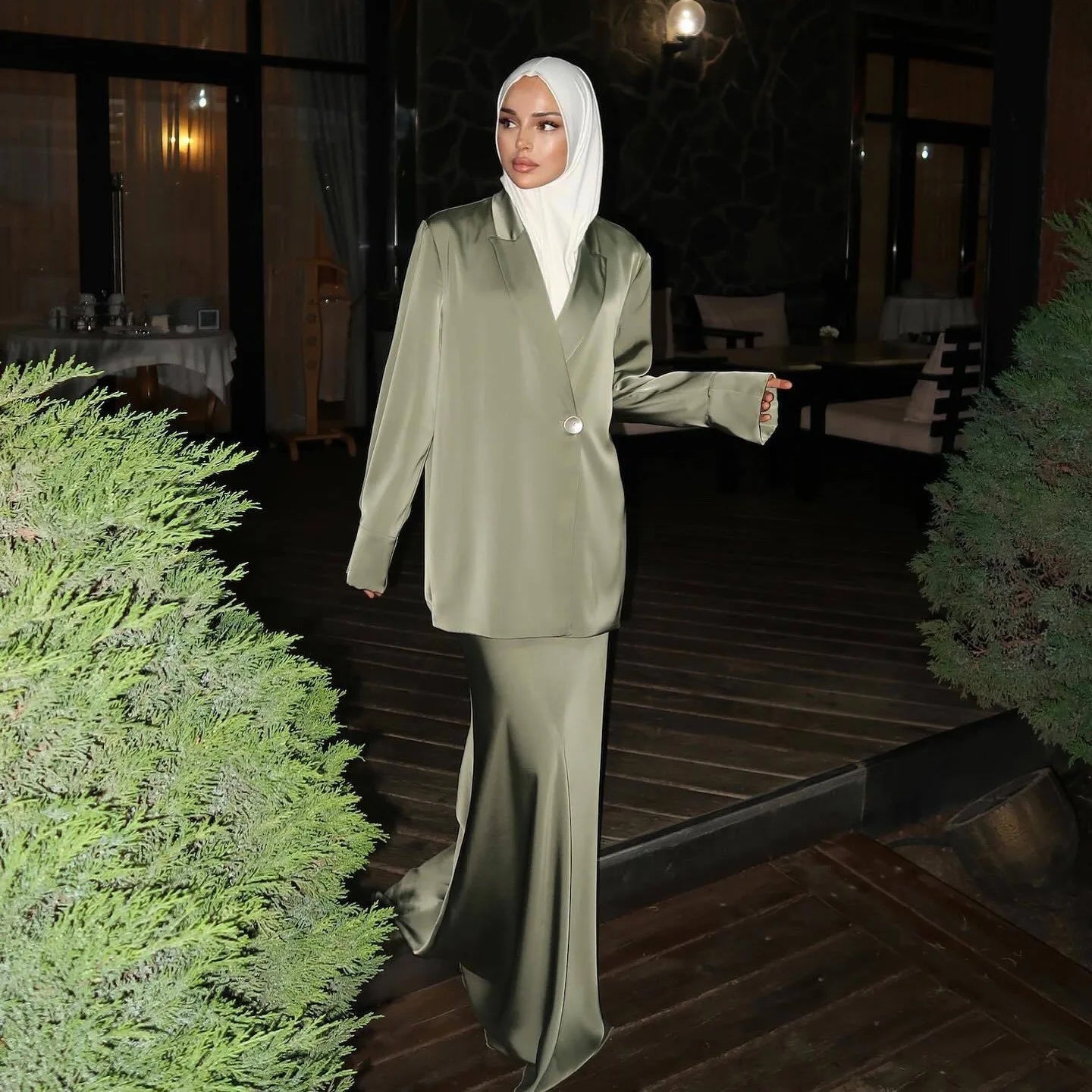<img src="https://www.sejin.com/" 
       alt="Abaya Women's Satin Blazer&Skirt Low MOQ Factory Manufacture" 
       loading="lazy" />